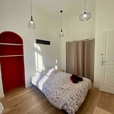 - 3 Parking Privee -wifi -clim