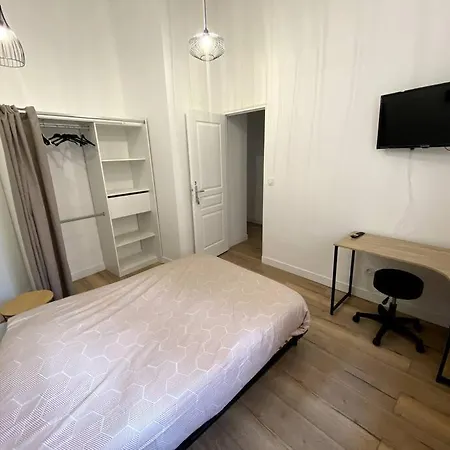 - 3 Parking Privee -wifi -clim * Beziers
