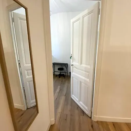 - 3 Parking Privee -wifi -clim